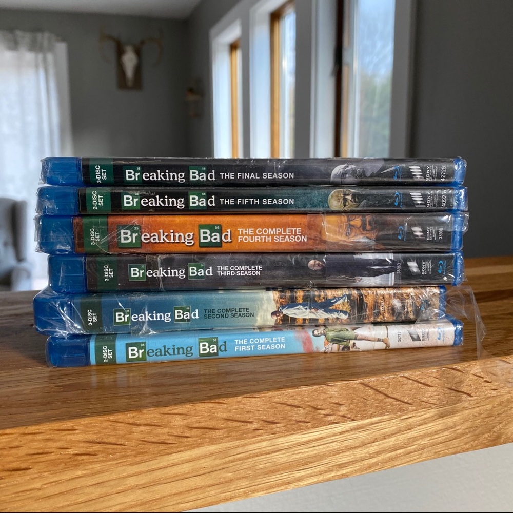 NWT Entire Series Breaking Bad on Blu-Ray!